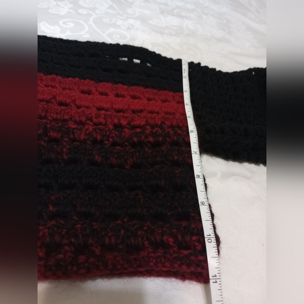 Handmade Knit Long Sleeve - Picture 14 of 15